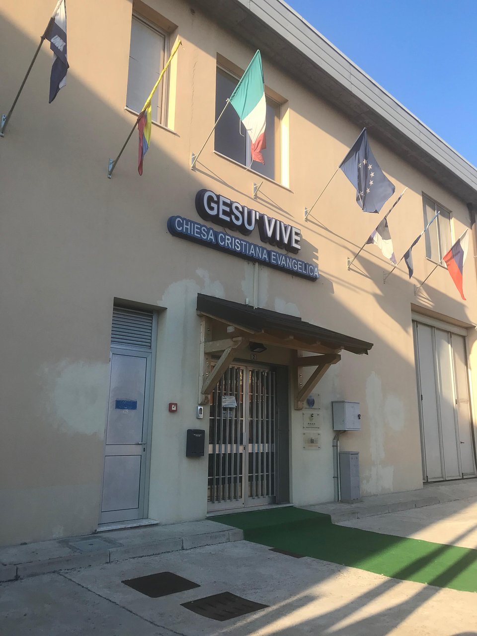 Chiesa Gesù vive