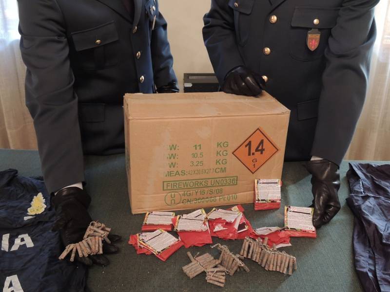 Divieto di sparo di fuochi d'artificio, petardi, mortaretti ed artifici esplodenti in genere nel periodo compreso tra il 28 dicembre 2017 e il 6 gennaio 2018.